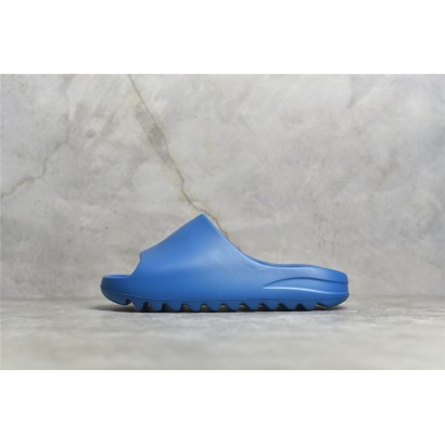 YEEZY SLIDES BLUE
